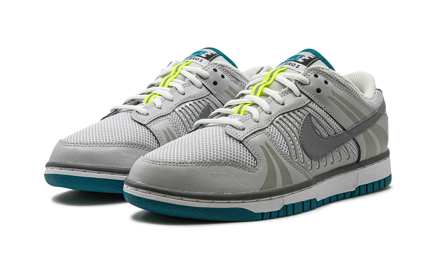 DUNK LO SE WMNS"Vomero - Timeless" FJ5473 099