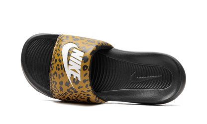 VICTORI ONE MNS WMNS"Cheetah Print" CN9676 700