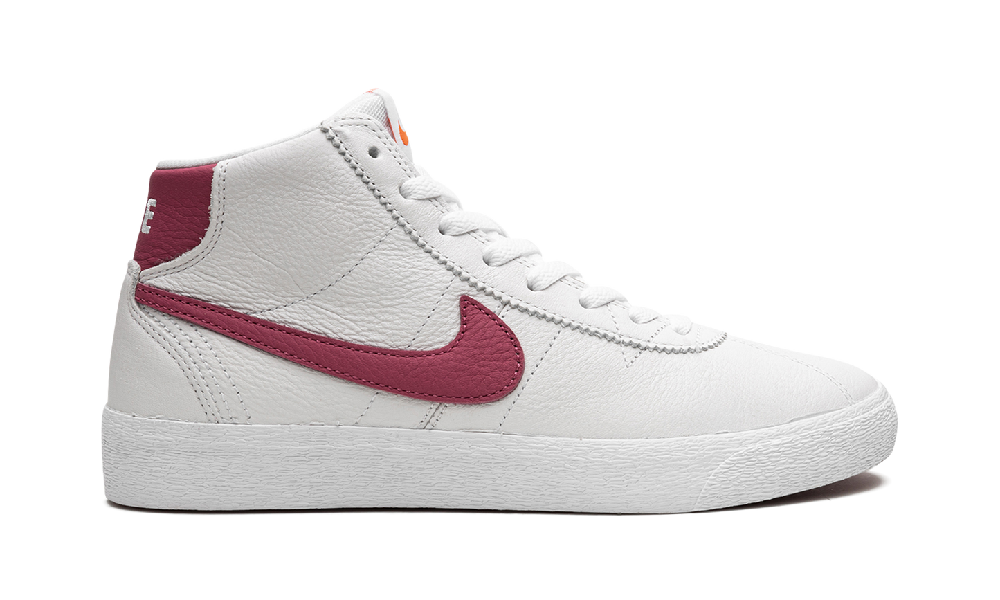 SB BRUIN HI ISO WMNS DR0127 161