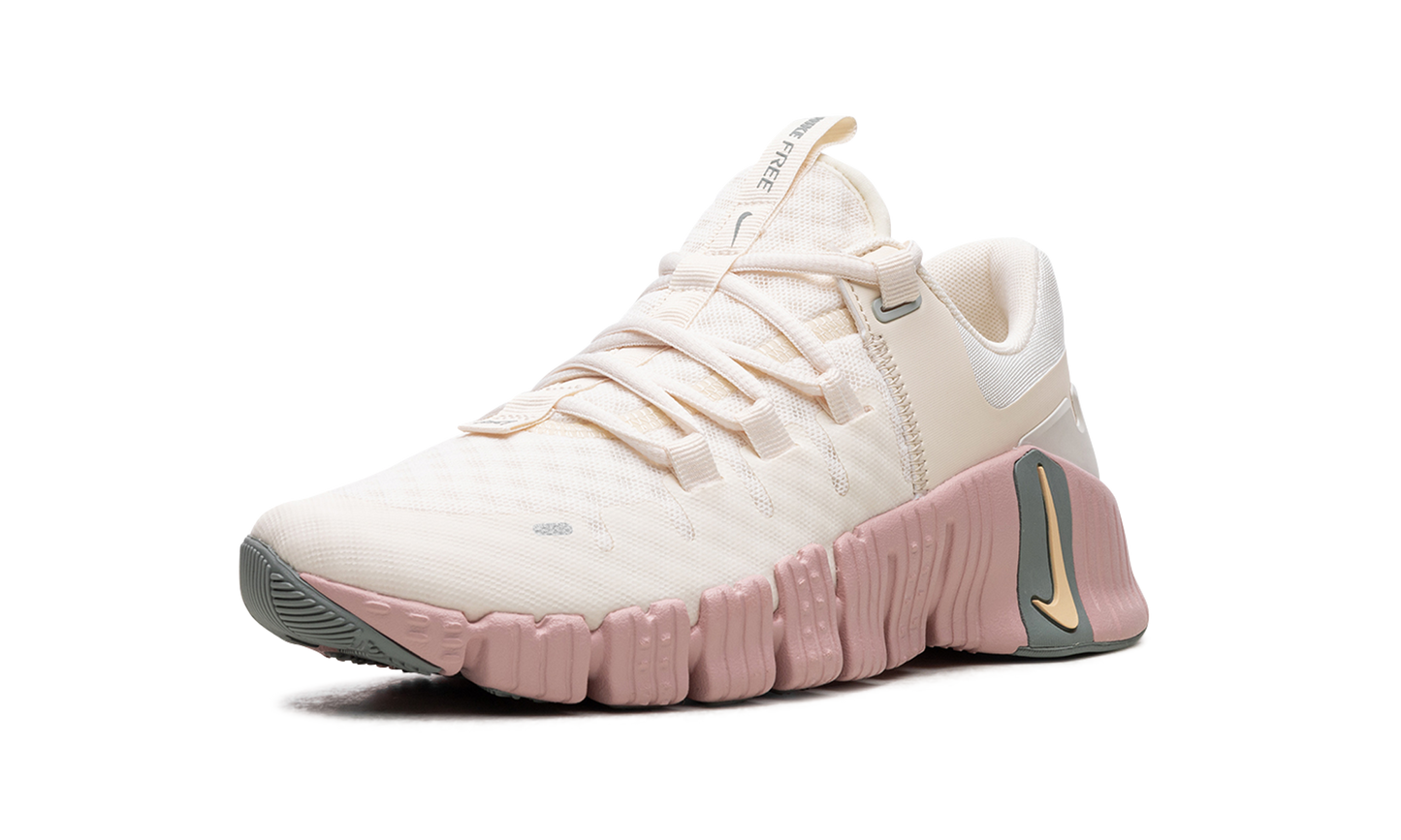 FREE METCON 5 WMNS"Pale Ivory" DV3950 102