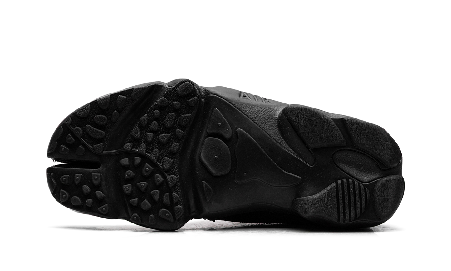Air Rift WMNS"Black" IB8954 001