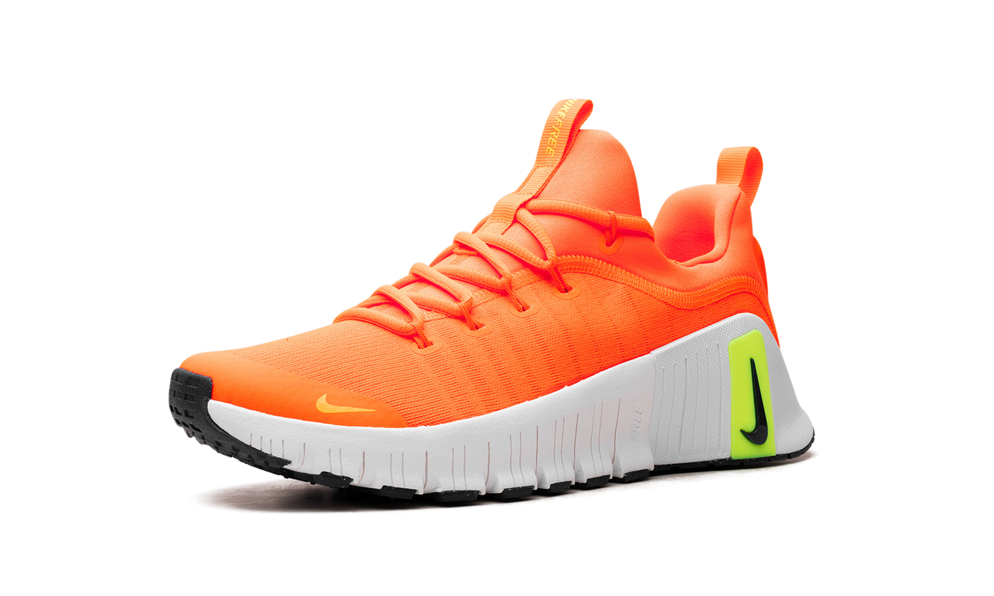 Free Metcon 6 WMNS"Orange" FJ7126 800