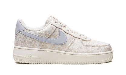 AIR FORCE 1'07 SE JACQ WMNS"Flower Embroidery" DR6402 900