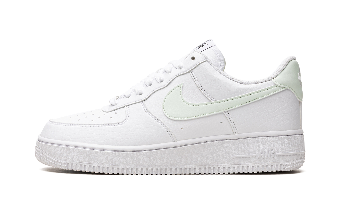 AIR FORCE 1'07 NEXT NATURE WMNS"Barely Green" DN1430 103