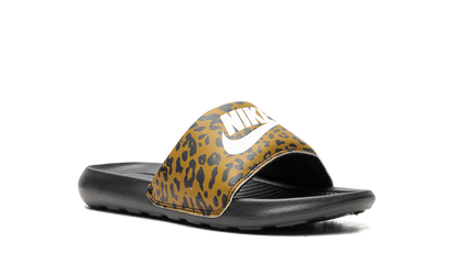 VICTORI ONE MNS WMNS"Cheetah Print" CN9676 700