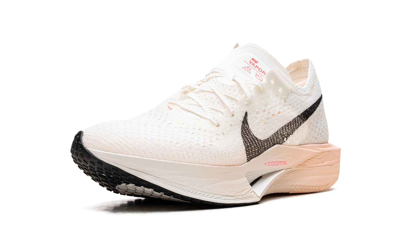 ZoomX Invincible Run 3 WMNS"Sail Guava Ice" DV4130 103